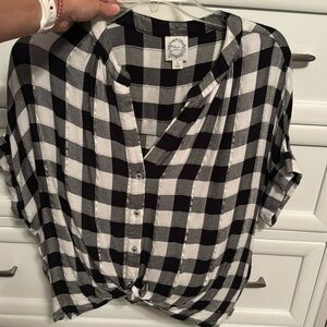Plaid blouse white and black